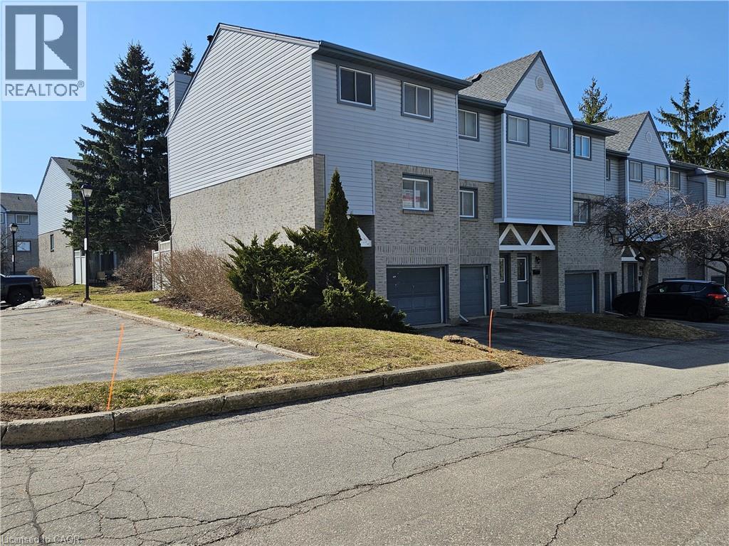 589 Beechwood Drive Unit# 43 — photo 1