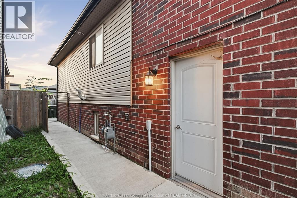 1718 Kenora Street, Windsor, Ontario  N9B 3X7 - Photo 31 - 26020963