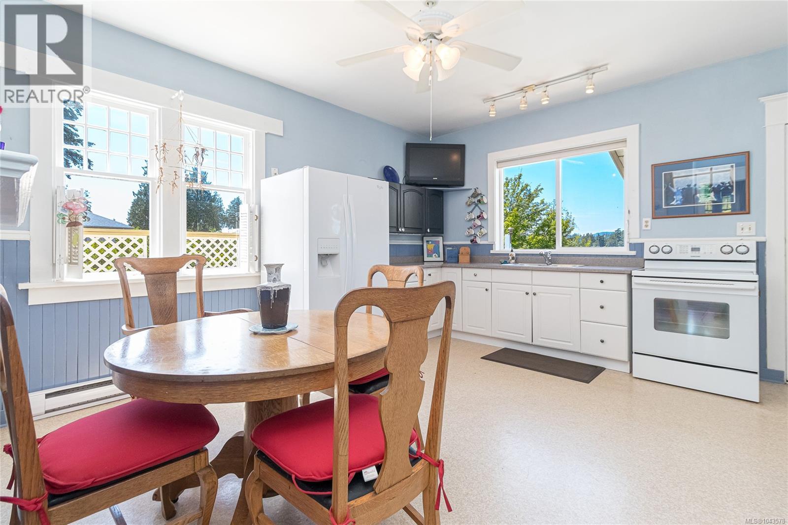 4014 Holland Ave, Saanich, British Columbia  V8Z 5K1 - Photo 16 - 1043578