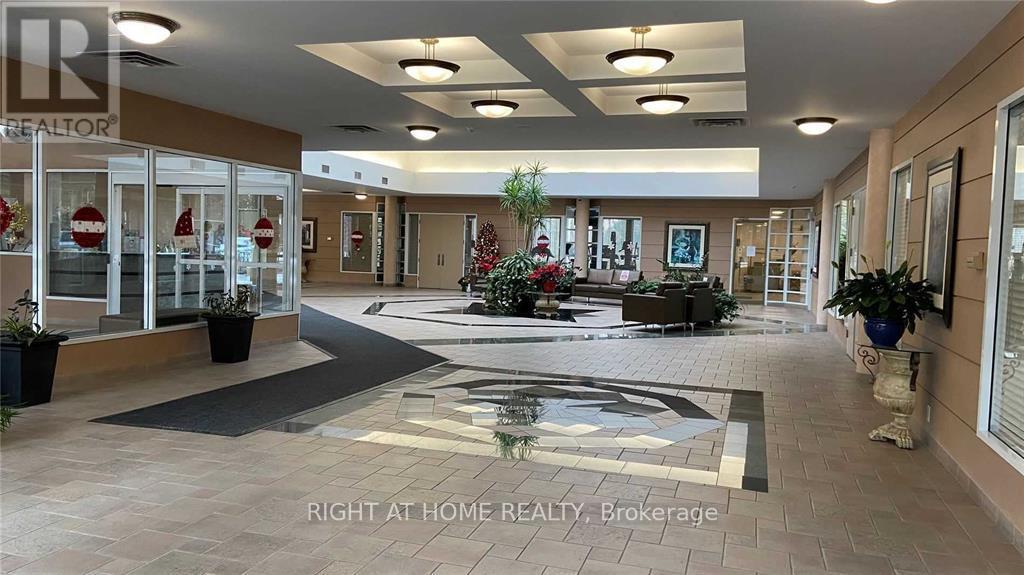2310 - 5 Concorde Place, Toronto, Ontario  M3C 3M8 - Photo 3 - C13718422