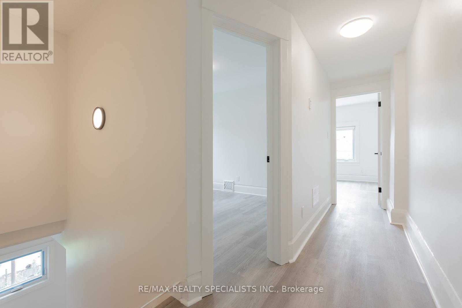3 - 82 Marchmount Road, Toronto, Ontario  M6G 2B1 - Photo 10 - C13718432