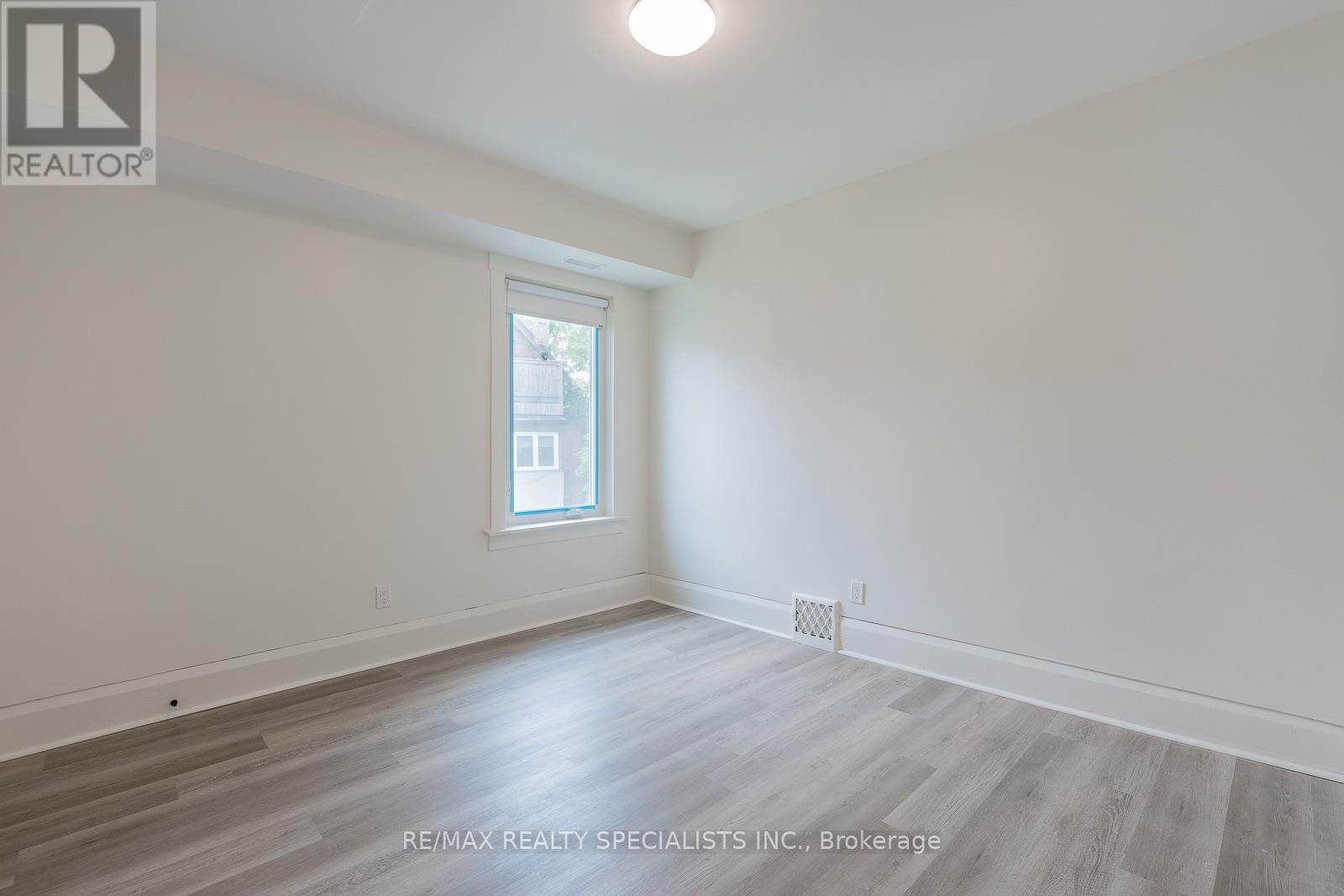3 - 82 Marchmount Road, Toronto, Ontario  M6G 2B1 - Photo 14 - C13718432
