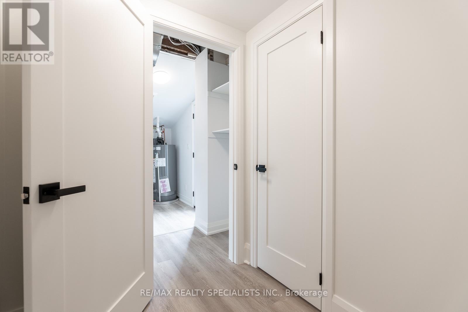 3 - 82 Marchmount Road, Toronto, Ontario  M6G 2B1 - Photo 20 - C13718432