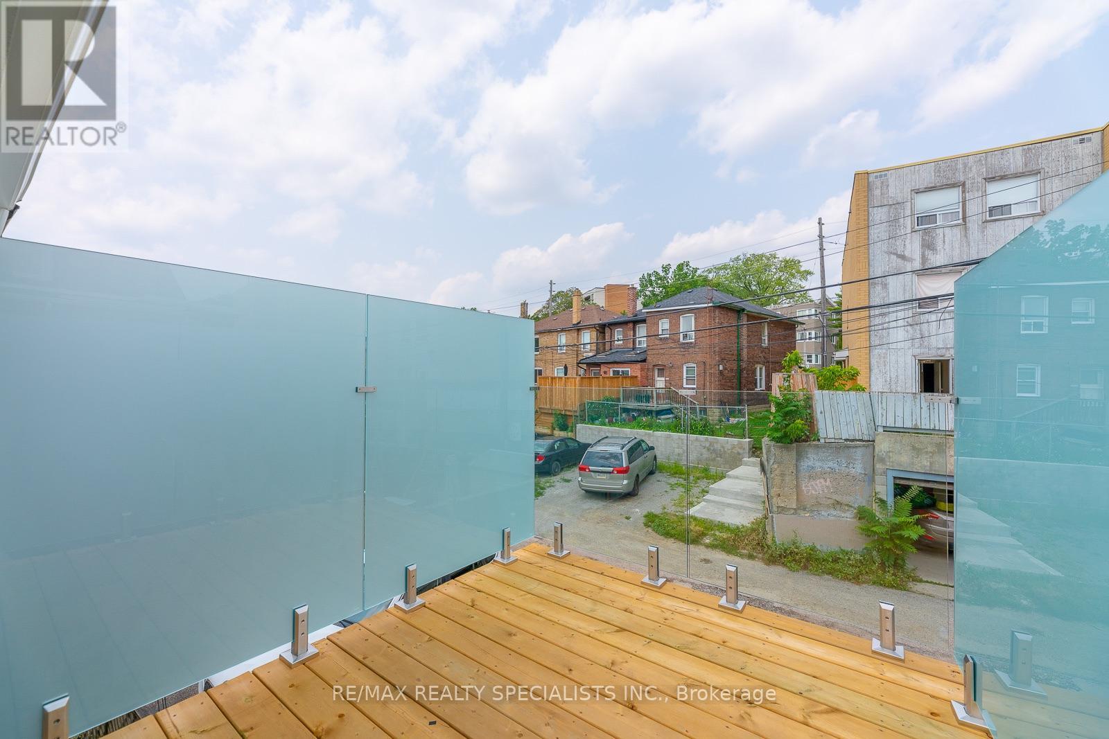 3 - 82 Marchmount Road, Toronto, Ontario  M6G 2B1 - Photo 21 - C13718432