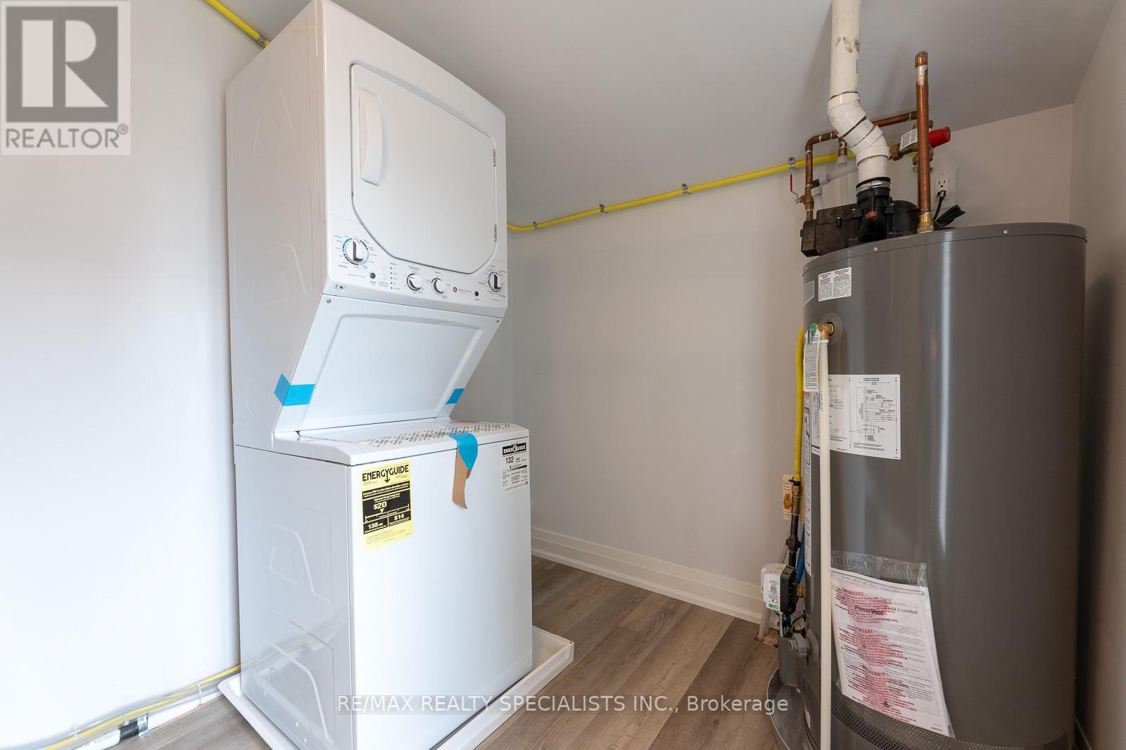 3 - 82 Marchmount Road, Toronto, Ontario  M6G 2B1 - Photo 24 - C13718432
