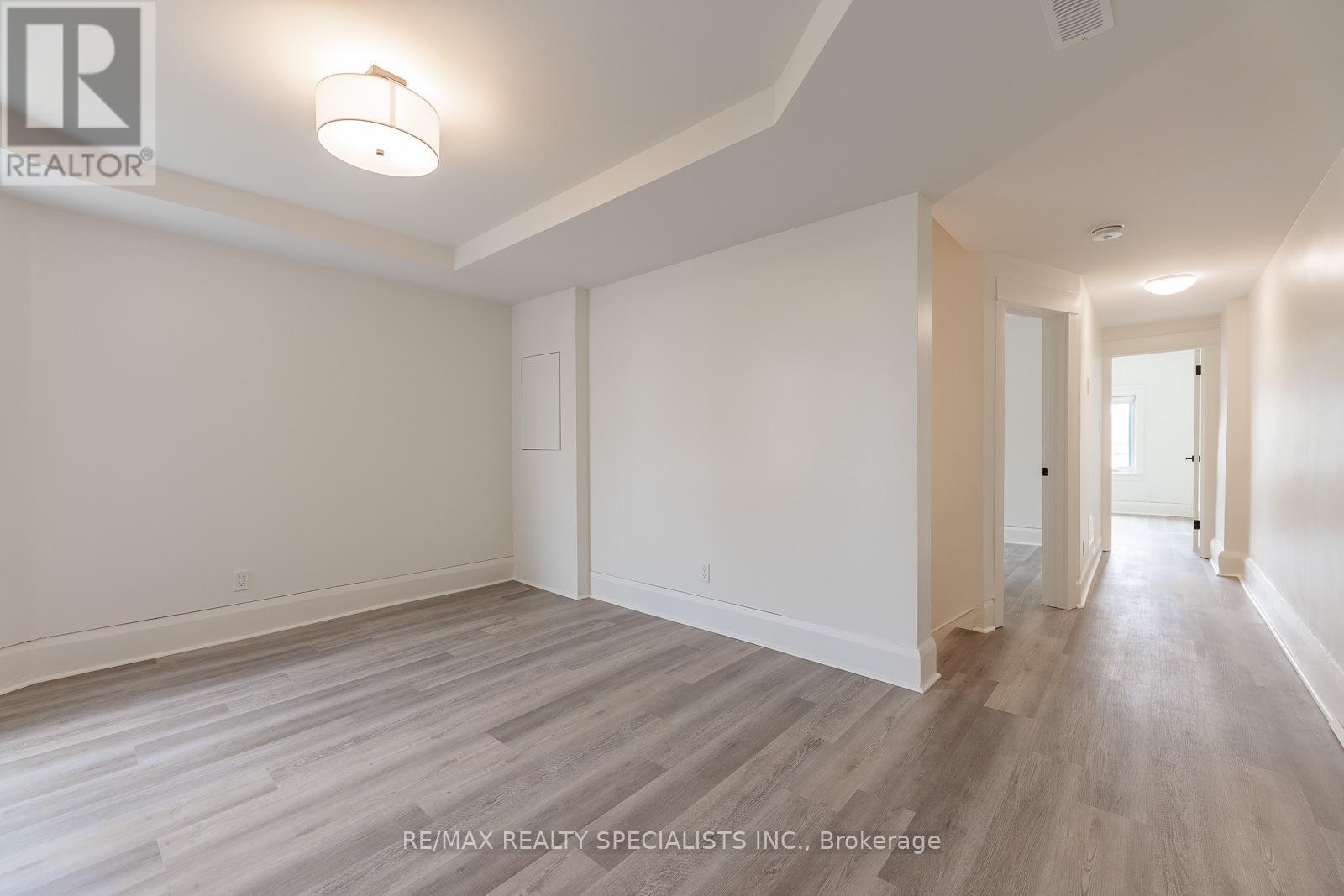3 - 82 Marchmount Road, Toronto, Ontario  M6G 2B1 - Photo 9 - C13718432