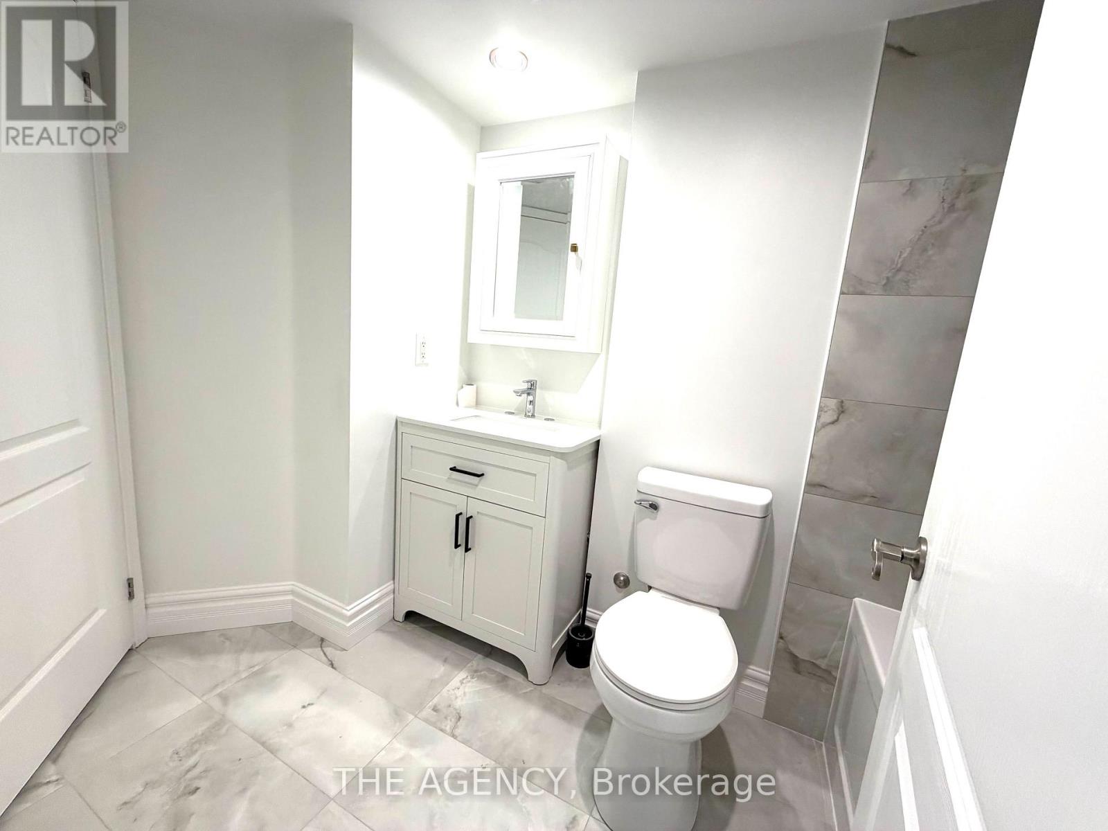 201 - 3130 Yonge Street, Toronto, Ontario  M4N 2K6 - Photo 16 - C13718438