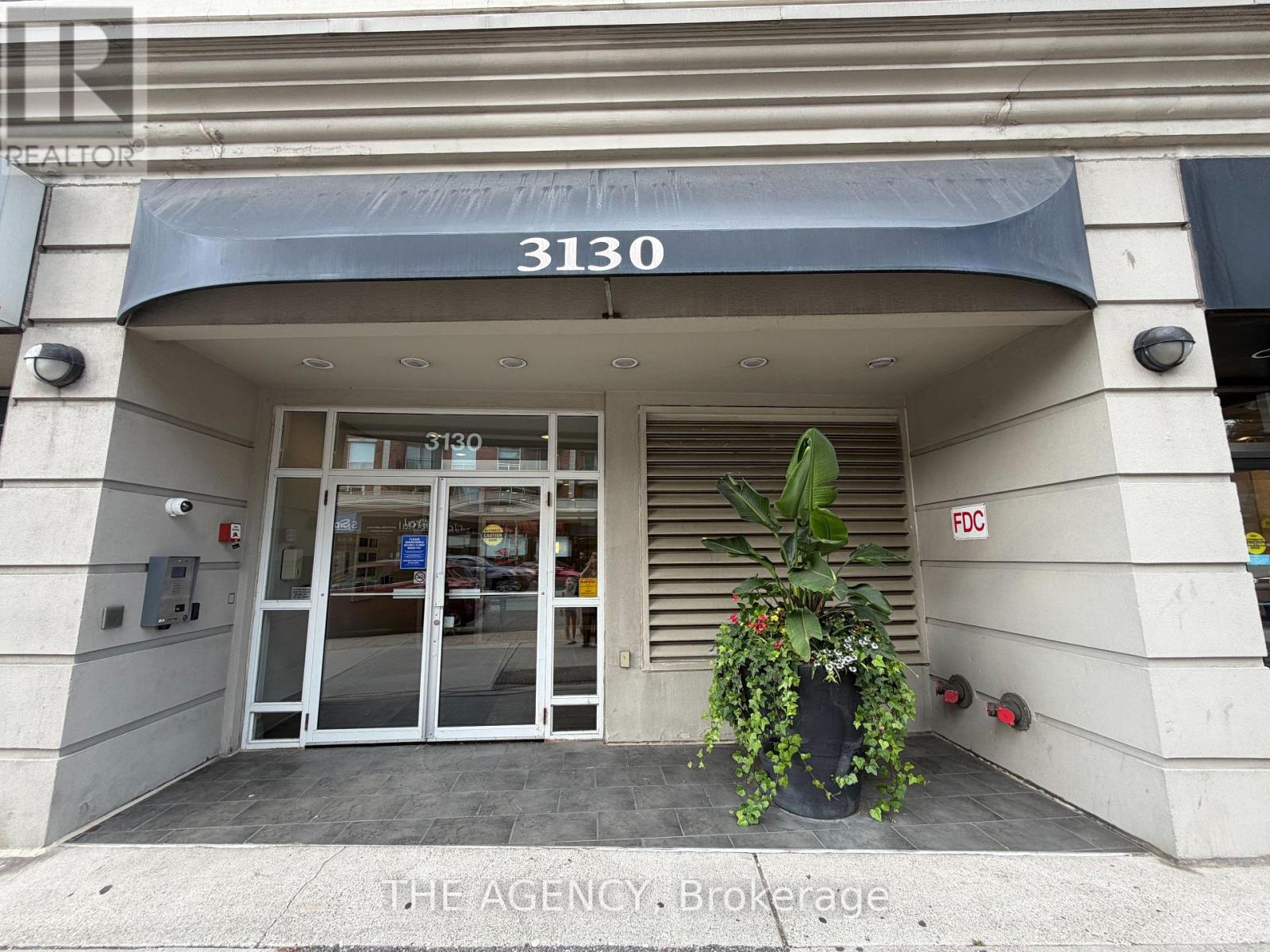 201 - 3130 Yonge Street, Toronto, Ontario  M4N 2K6 - Photo 2 - C13718438