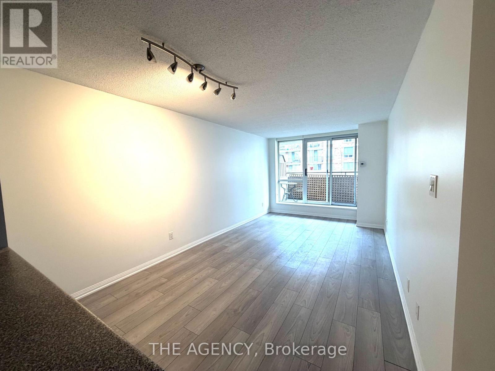 201 - 3130 Yonge Street, Toronto, Ontario  M4N 2K6 - Photo 9 - C13718438