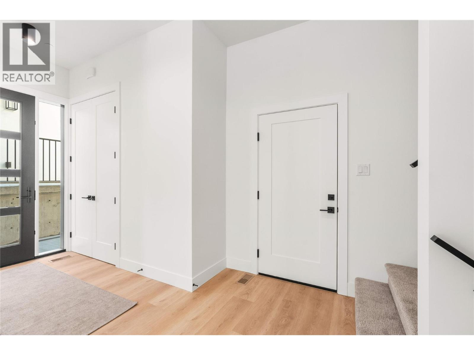 7920 Kidston Road Unit# 5, Coldstream, British Columbia  V1B 0B4 - Photo 6 - 10398954