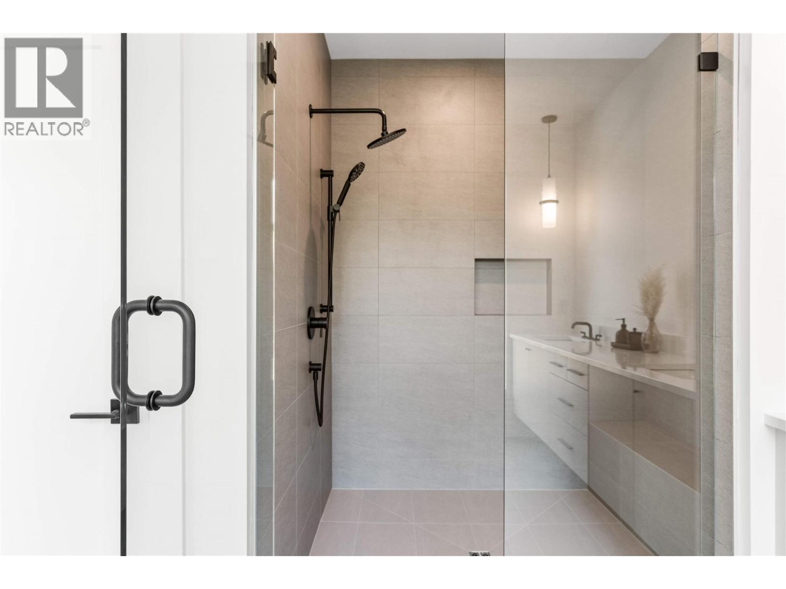 7920 Kidston Road Unit# 5, Coldstream, British Columbia  V1B 0B4 - Photo 33 - 10398954