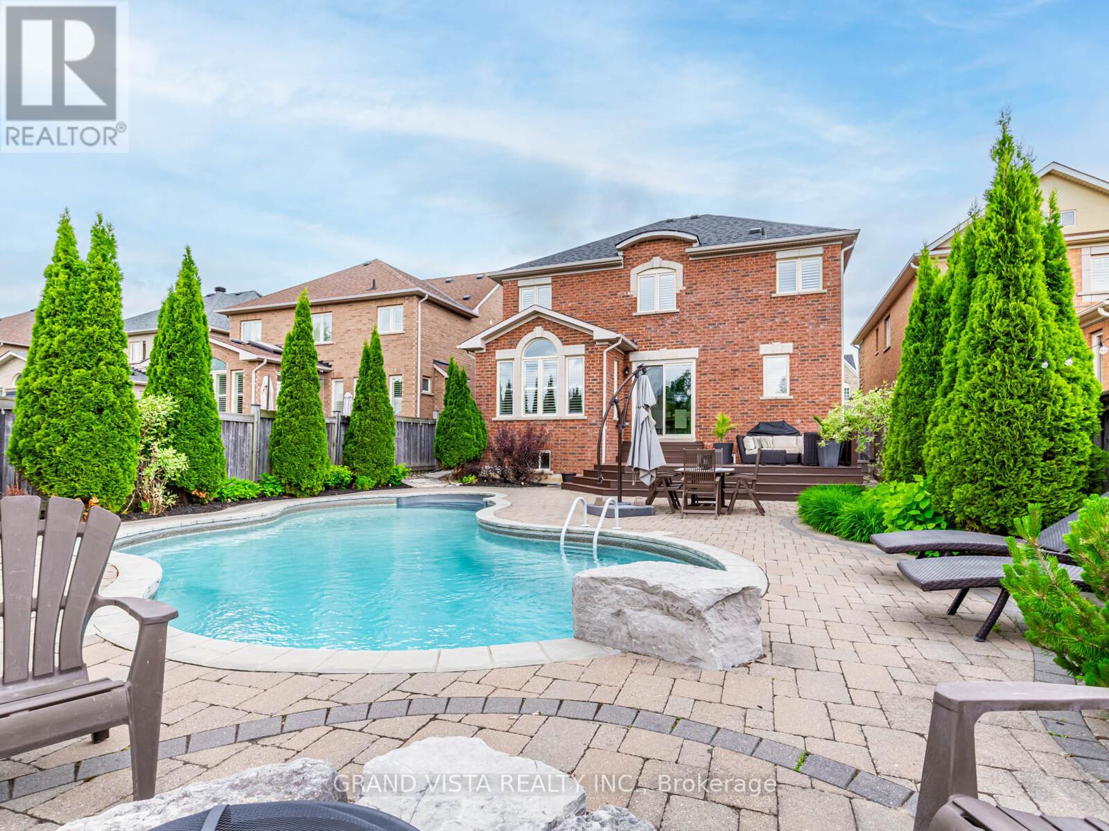 31 Routledge Drive, Richmond Hill, Ontario  L4E 0C4 - Photo 37 - N13532720
