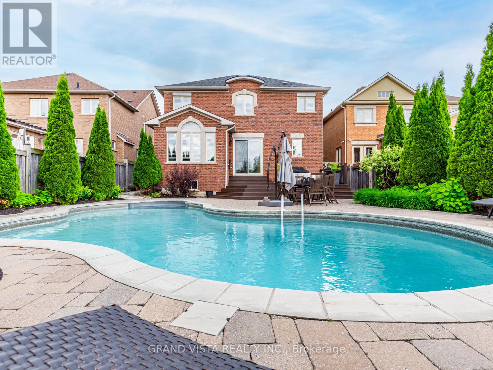 31 Routledge Drive, Richmond Hill, Ontario  L4E 0C4 - Photo 38 - N13532720
