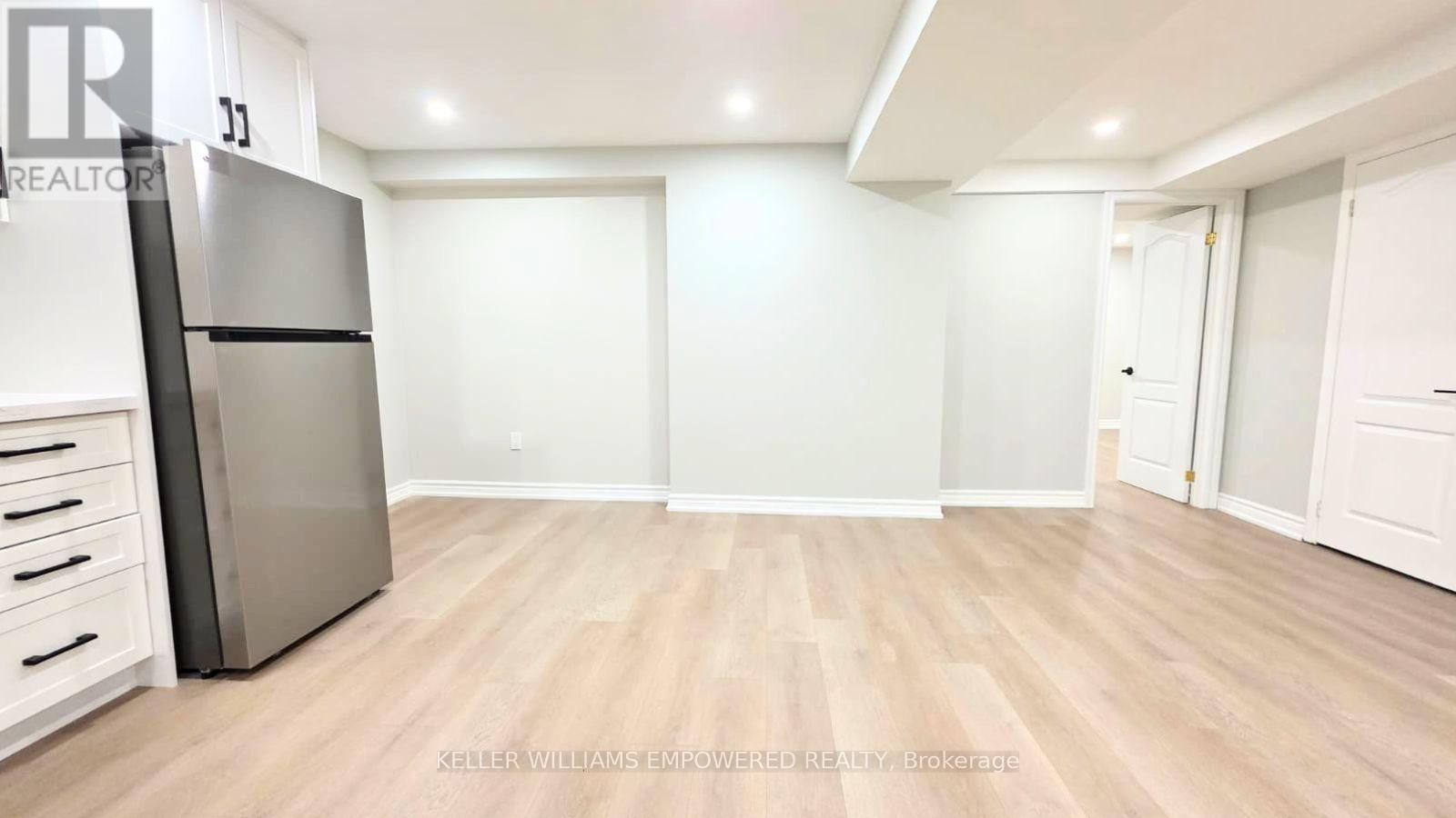 Bsmt - 26 Raffia Avenue, Richmond Hill, Ontario  L4E 4M9 - Photo 3 - N13718302