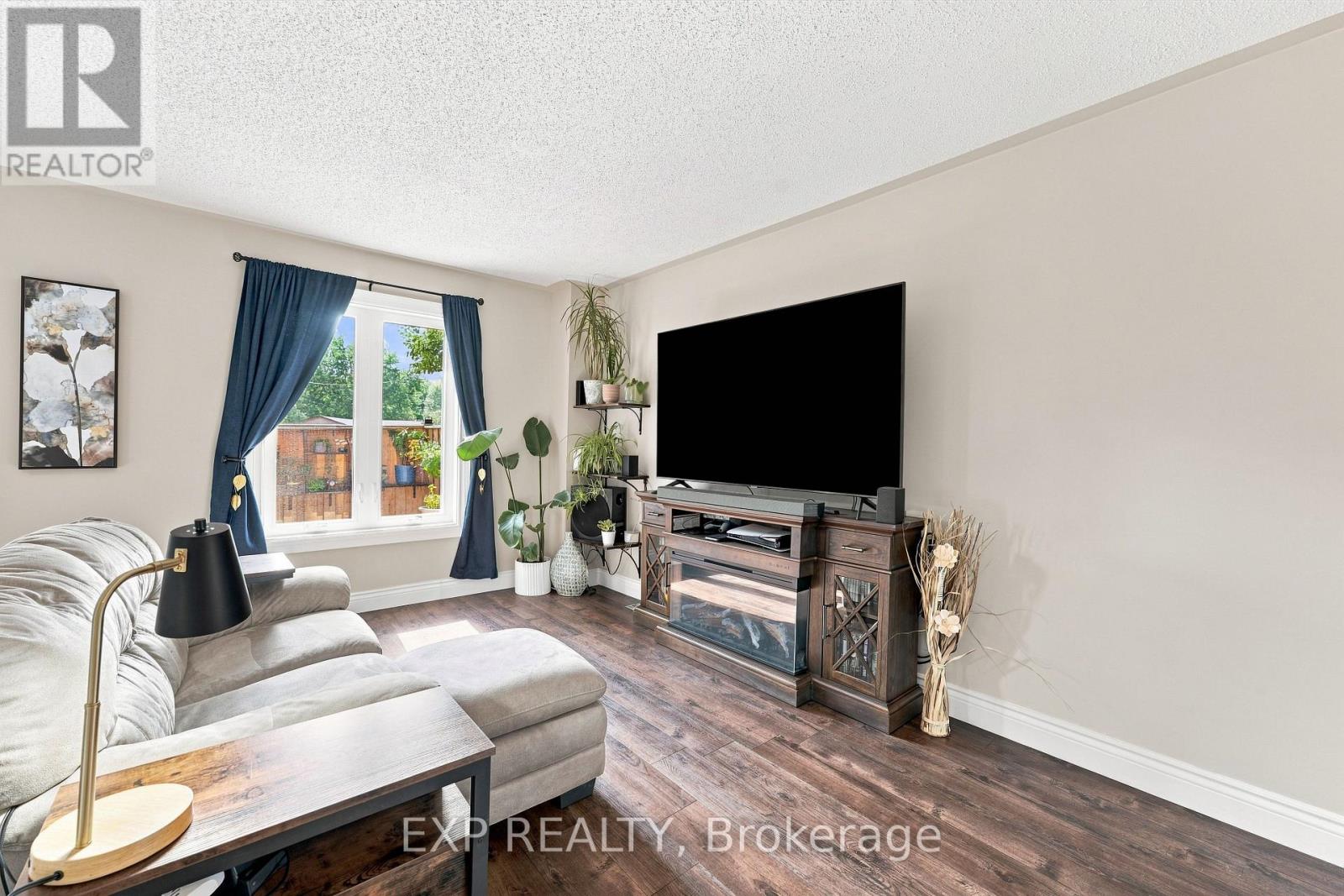 16 - 275 Old Homestead Road, Georgina, Ontario  L4P 4E9 - Photo 4 - N13718358
