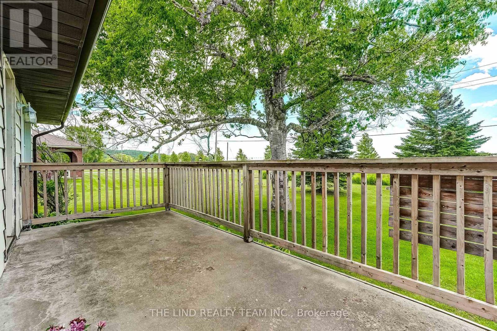 19505 Bathurst Street — photo 3