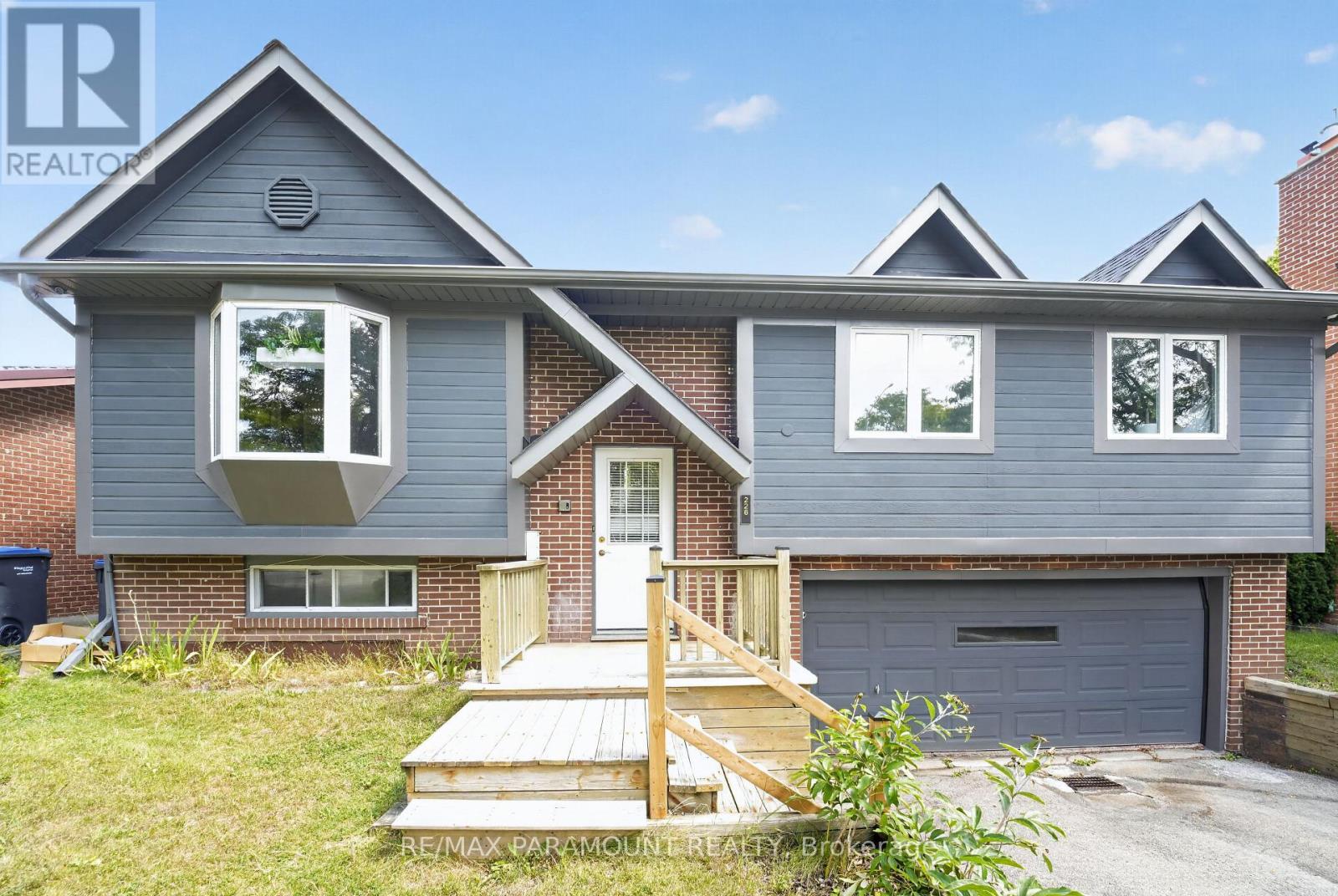 226 Rutherford Road N, Brampton, Ontario L6V 2X8 - Photo 4 - W13717462