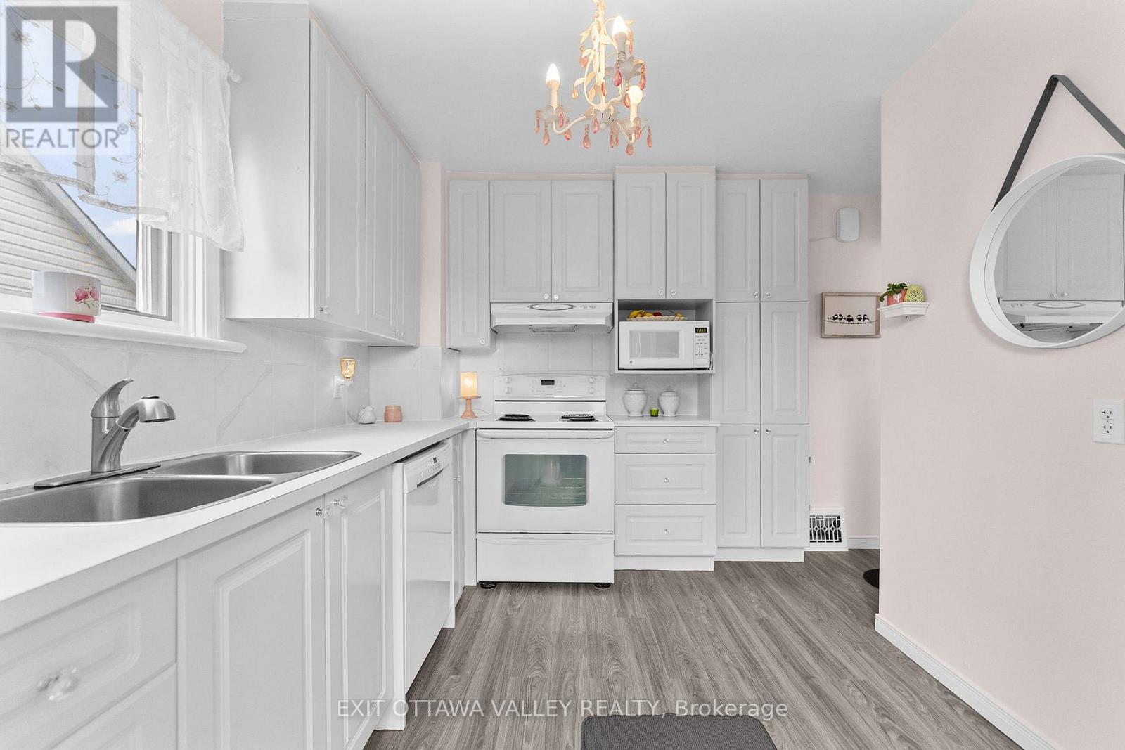 500 Dominion Street, Renfrew, Ontario  K7V 1H6 - Photo 7 - X13627758