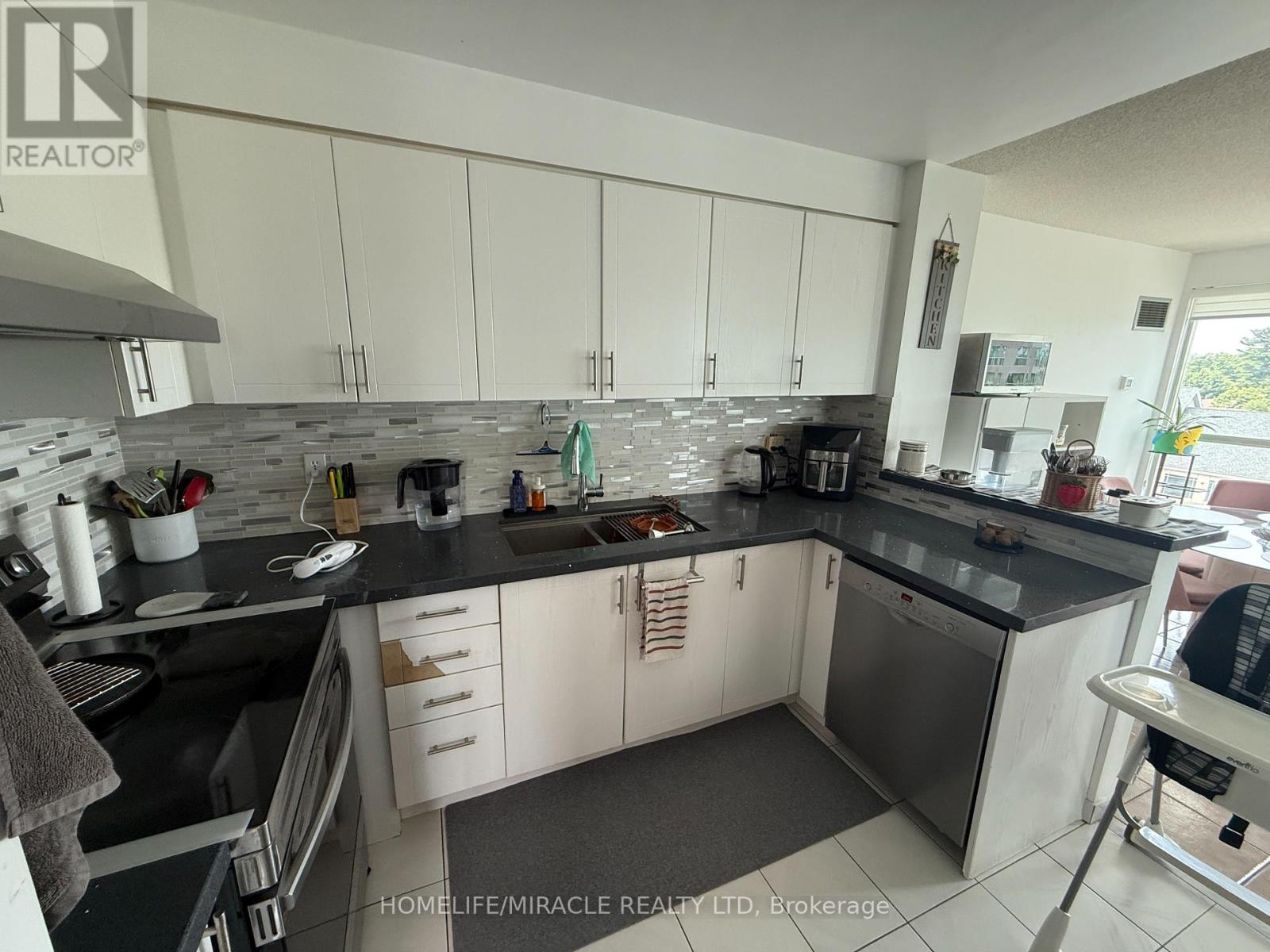 609 - 2177 Burnhamthorpe Road, Mississauga, Ontario  L5L 5P9 - Photo 3 - W13718122