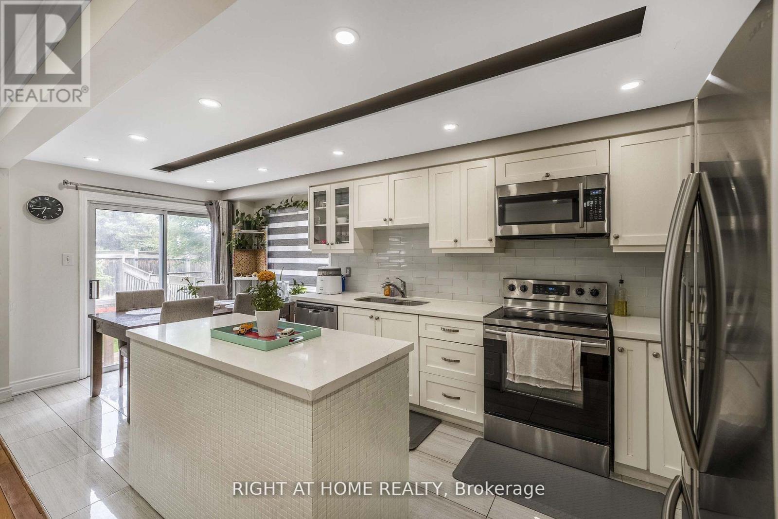 3014 Pendleton Road, Mississauga, Ontario  L5N 7C5 - Photo 9 - W13718298