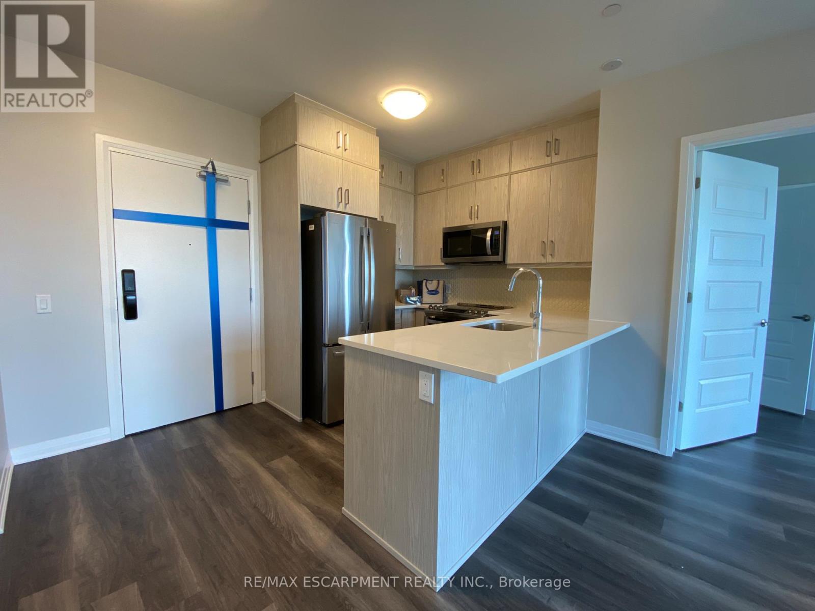 507 - 95 Dundas Street W, Oakville, Ontario  L6M 5N4 - Photo 8 - W13718326