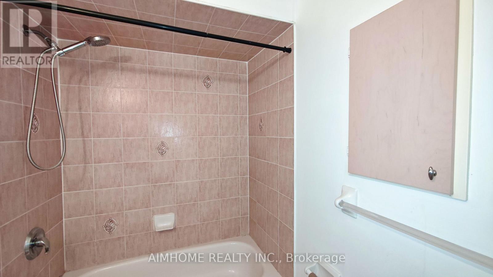 340 Kittridge Road, Oakville, Ontario  L6H 7K6 - Photo 15 - W13718328