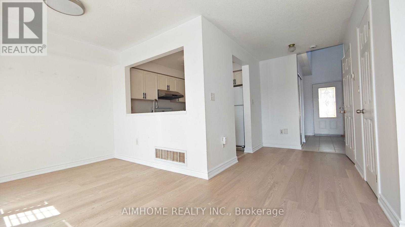 340 Kittridge Road, Oakville, Ontario  L6H 7K6 - Photo 6 - W13718328