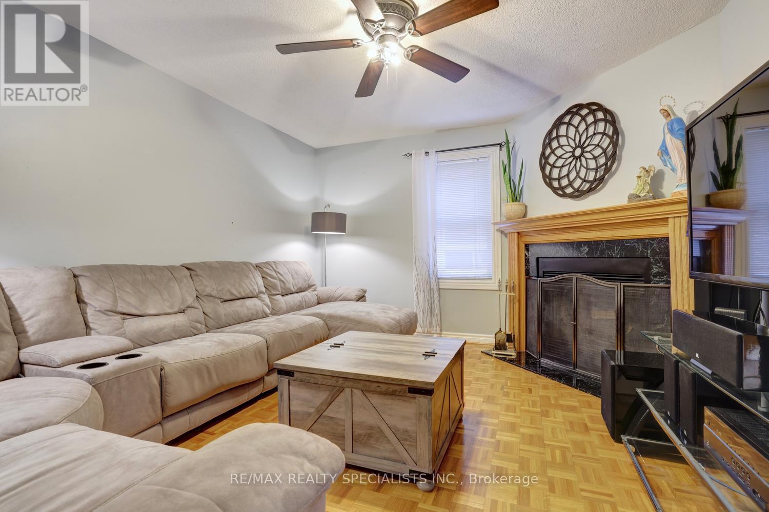 4464 Weeping Willow Drive, Mississauga, Ontario  L5V 1K3 - Photo 17 - W13718338