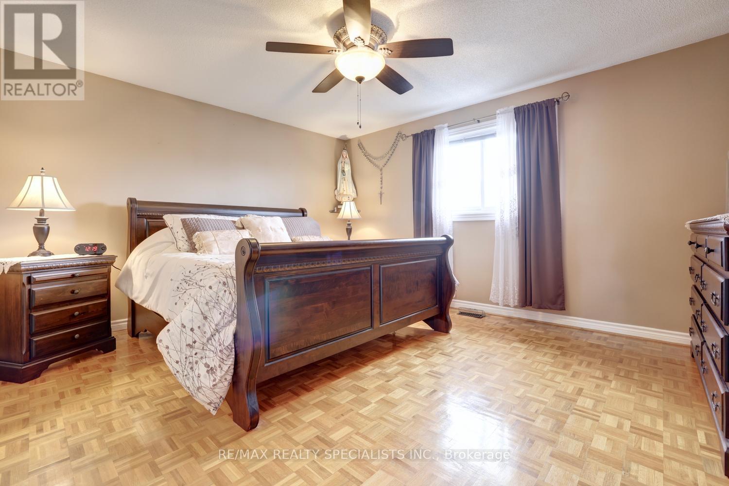 4464 Weeping Willow Drive, Mississauga, Ontario  L5V 1K3 - Photo 20 - W13718338