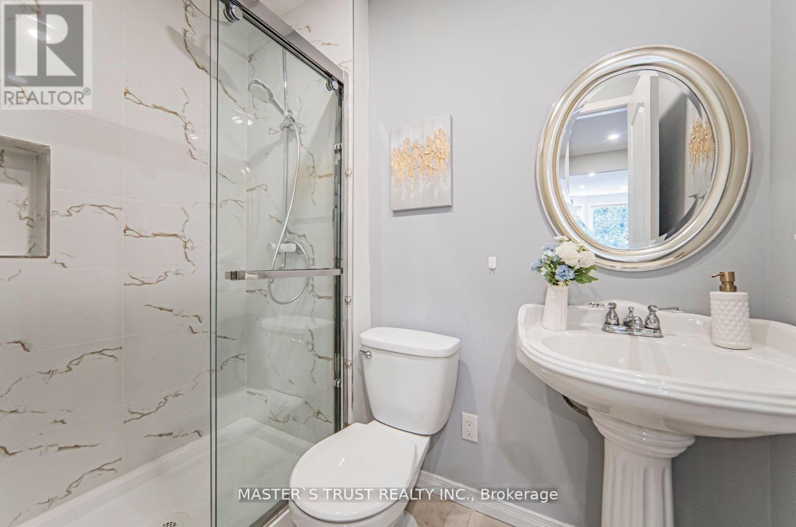 2502 Folkway Drive, Mississauga, Ontario  L5L 2J6 - Photo 10 - W13718346