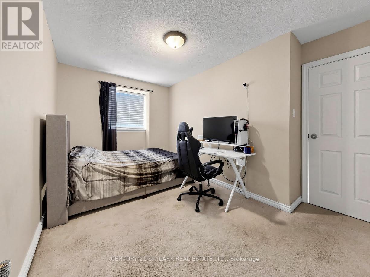 164 Moregate Crescent N, Brampton, Ontario  L6S 3K9 - Photo 13 - W13718356
