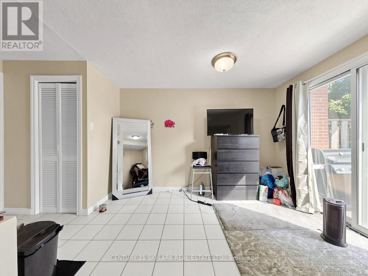 164 Moregate Crescent N, Brampton, Ontario  L6S 3K9 - Photo 19 - W13718356