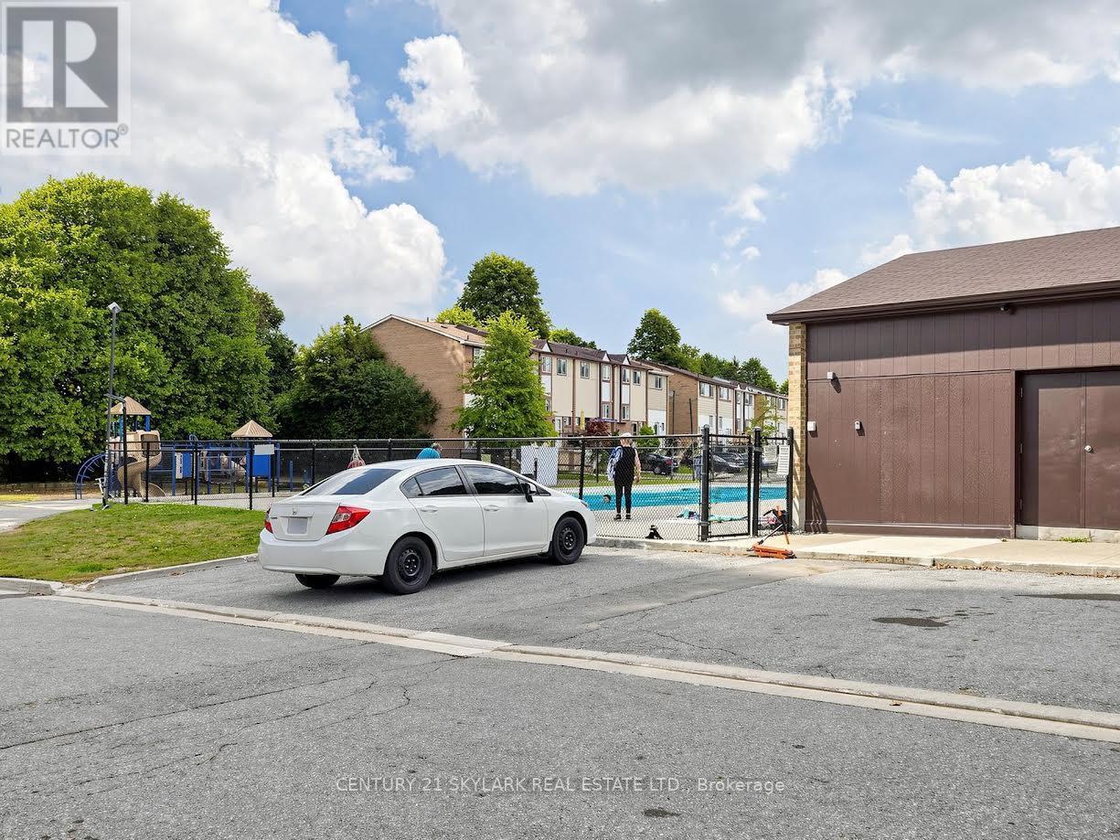 164 Moregate Crescent N, Brampton, Ontario  L6S 3K9 - Photo 24 - W13718356