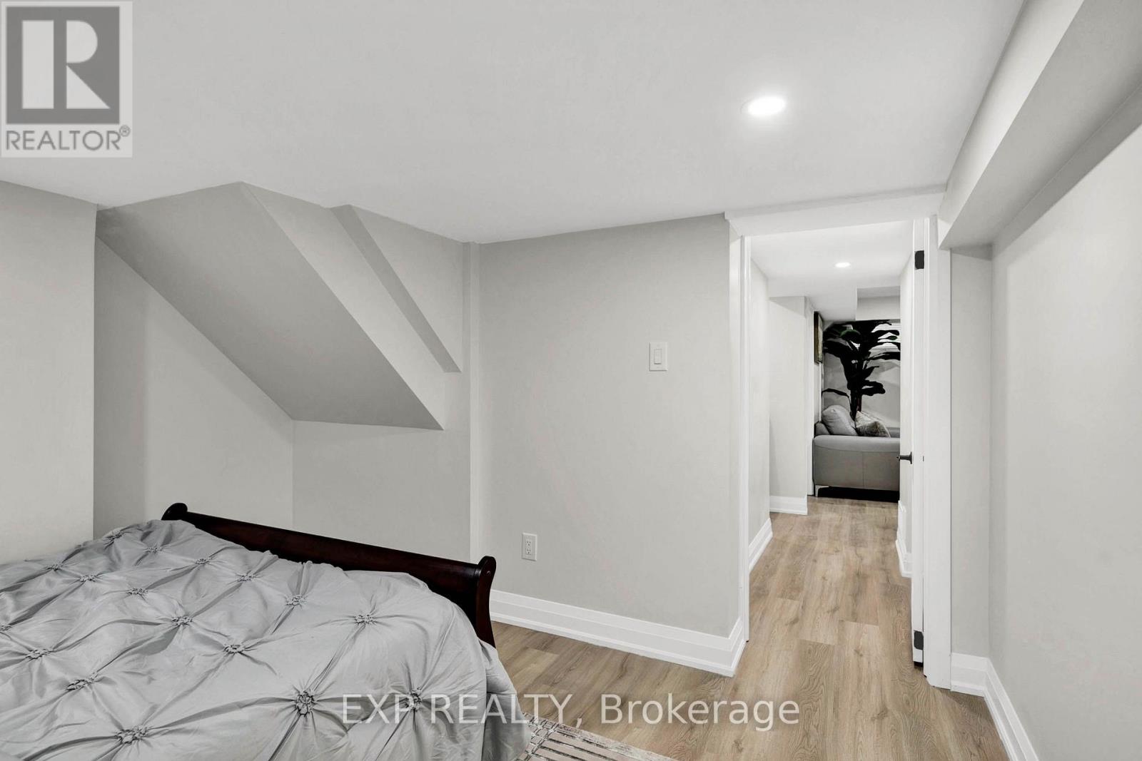 Unit B - 448 Dougall Avenue, Caledon, Ontario  L7C 4A6 - Photo 14 - W13718412