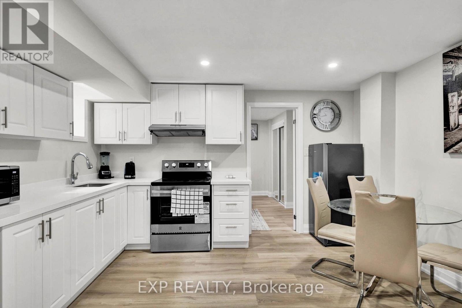 Unit B - 448 Dougall Avenue, Caledon, Ontario  L7C 4A6 - Photo 7 - W13718412