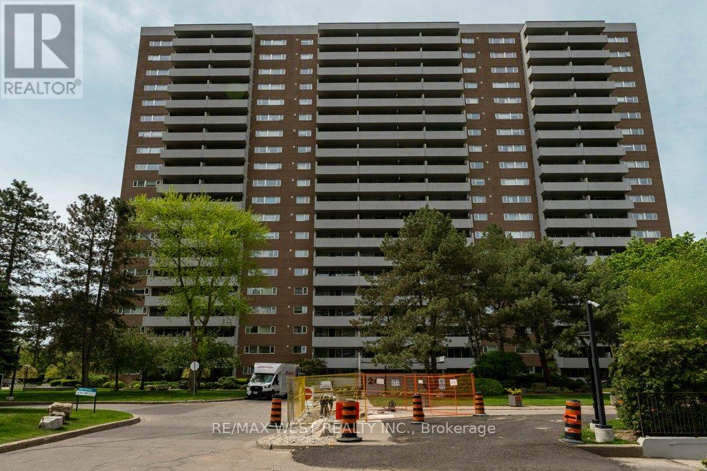 807 - 240 SCARLETT ROAD, Toronto, Ontario