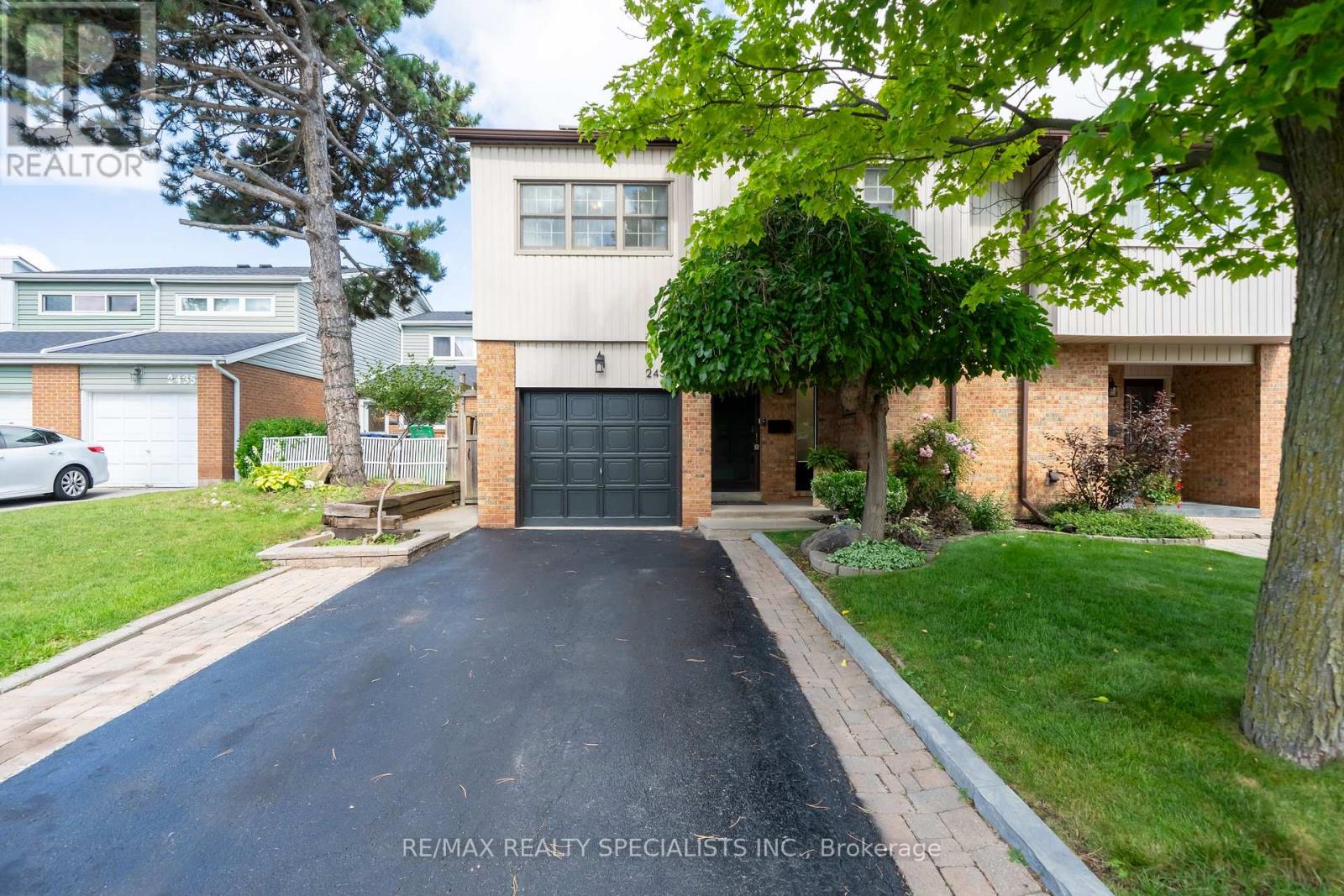 2431 BASSWOOD CRESCENT, Mississauga, Ontario