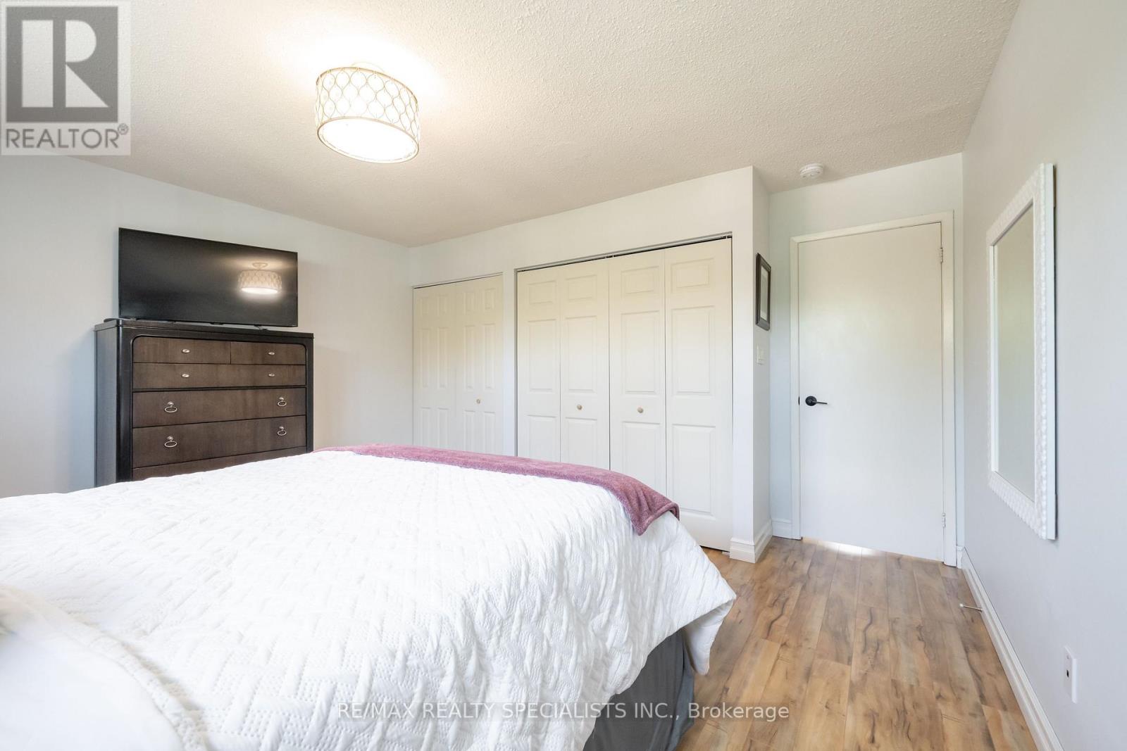 2431 Basswood Crescent, Mississauga, Ontario  L5L 1Y2 - Photo 24 - W13718436