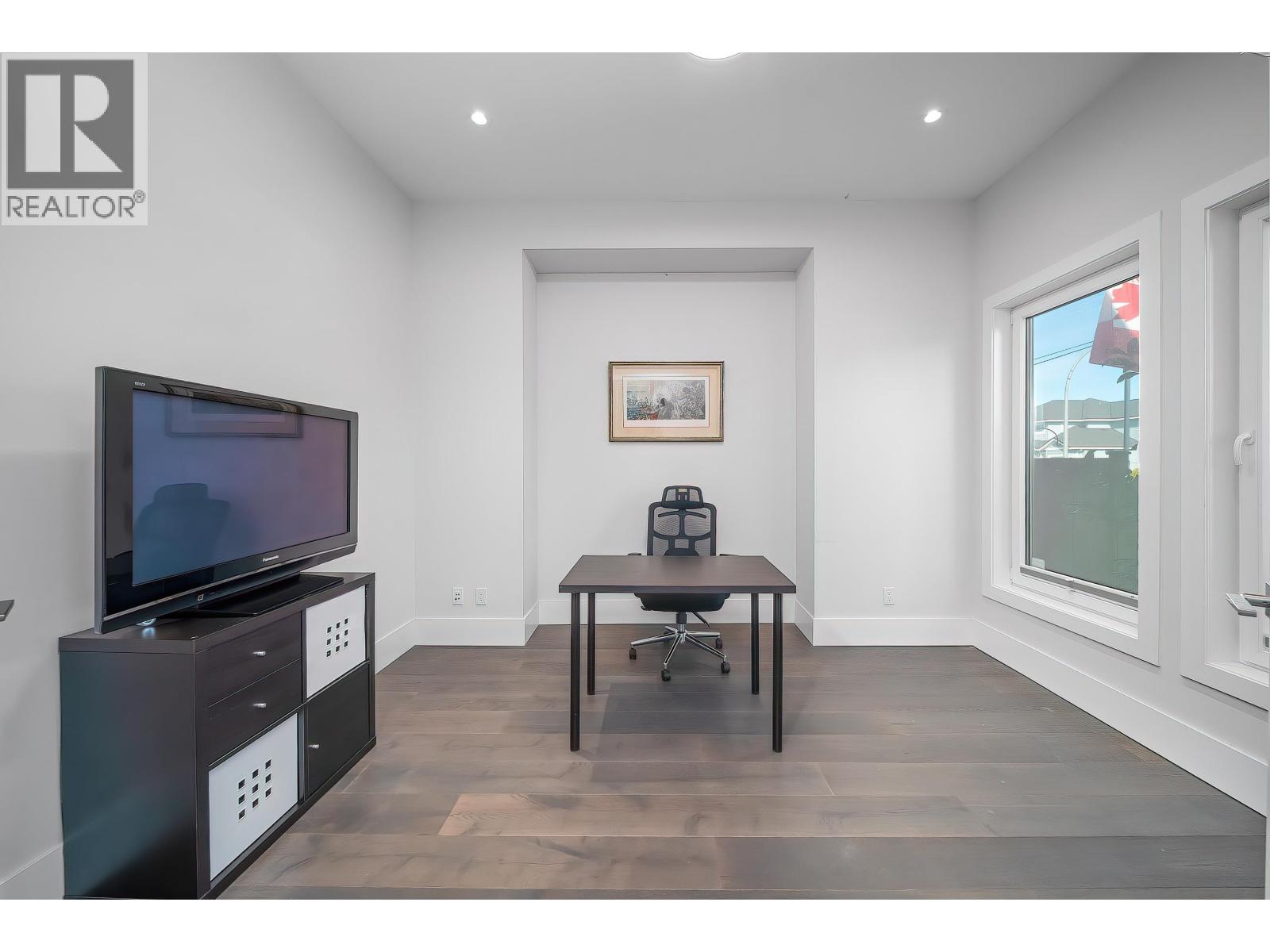5500 52 Avenue, Ladner, British Columbia  V4K 2C5 - Photo 5 - R3113737
