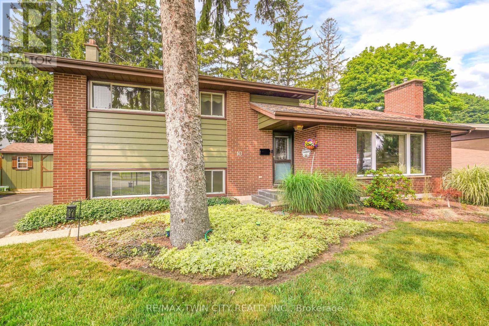 10 Brier Crescent, Brantford, Ontario  N3R 3M6 - Photo 4 - X13718334