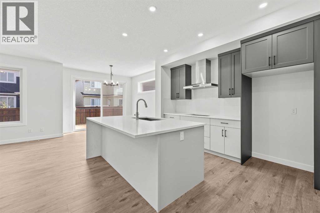 37 Sora Gardens Se, Calgary, Alberta  T3S 0V3 - Photo 4 - A2337563