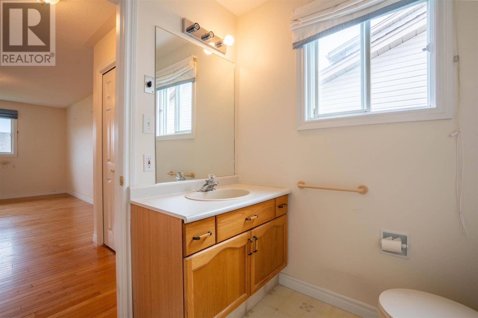 870 Lake St, Sault Ste. Marie, Ontario  P6B 6K2 - Photo 23 - SM261546