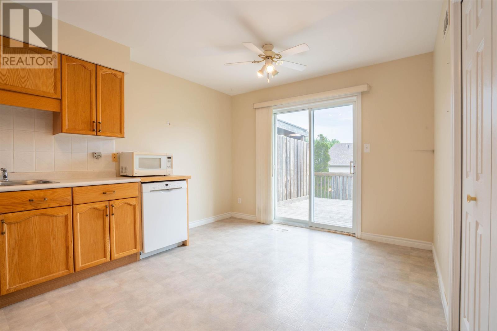 870 Lake St, Sault Ste. Marie, Ontario  P6B 6K2 - Photo 14 - SM261546