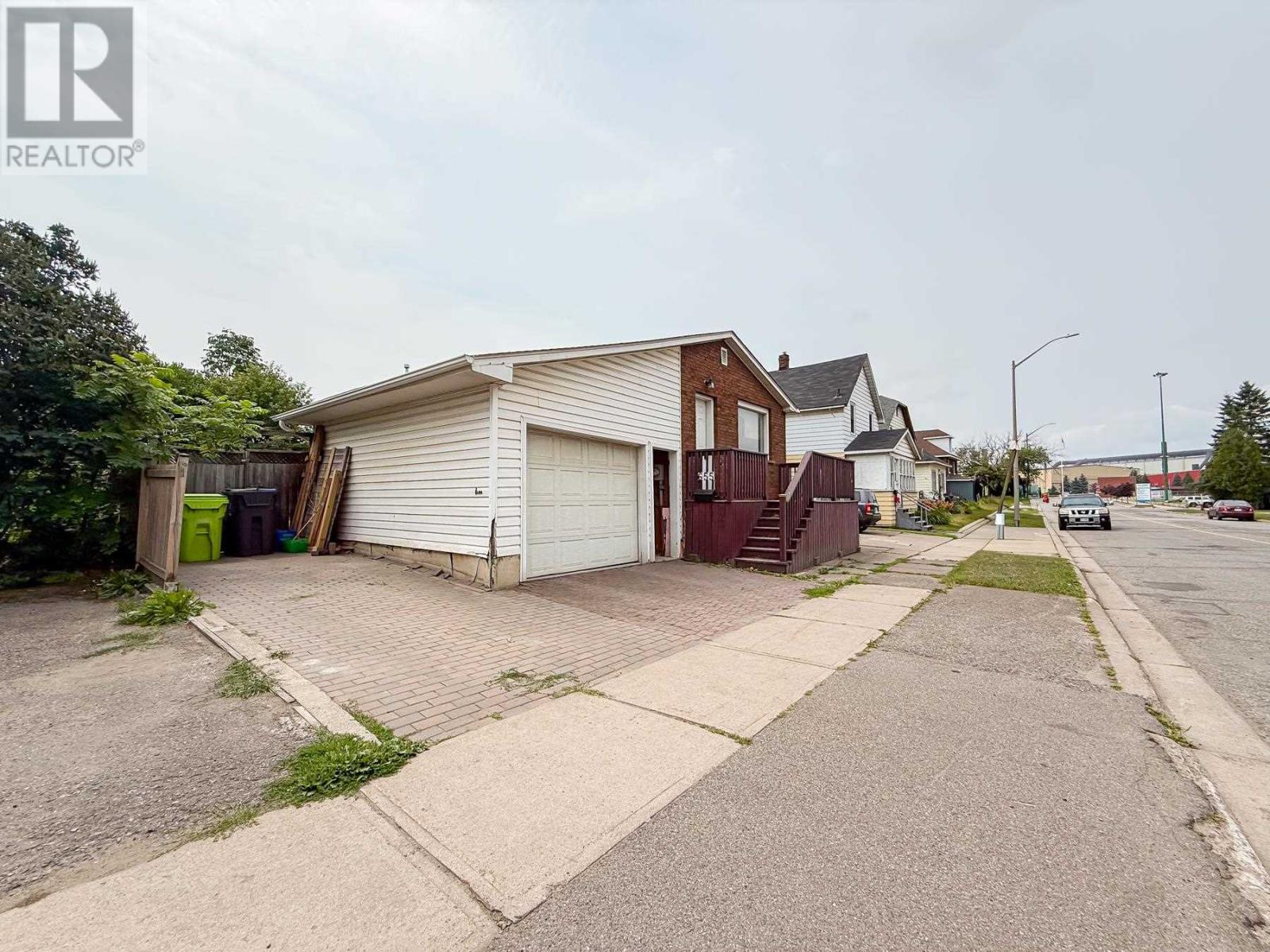 655 Queen St W, Sault Ste. Marie, Ontario  P6A 1B1 - Photo 37 - SM262028