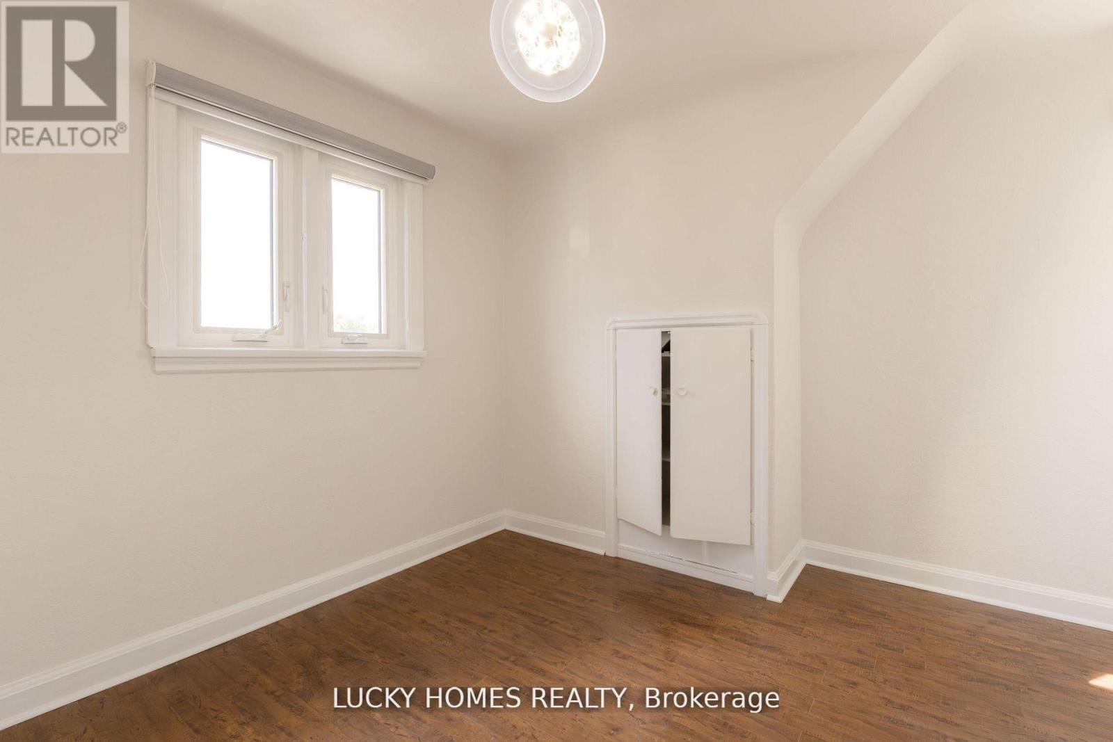 157 Centre Street S, Oshawa, Ontario  L1H 4A5 - Photo 3 - E13716700