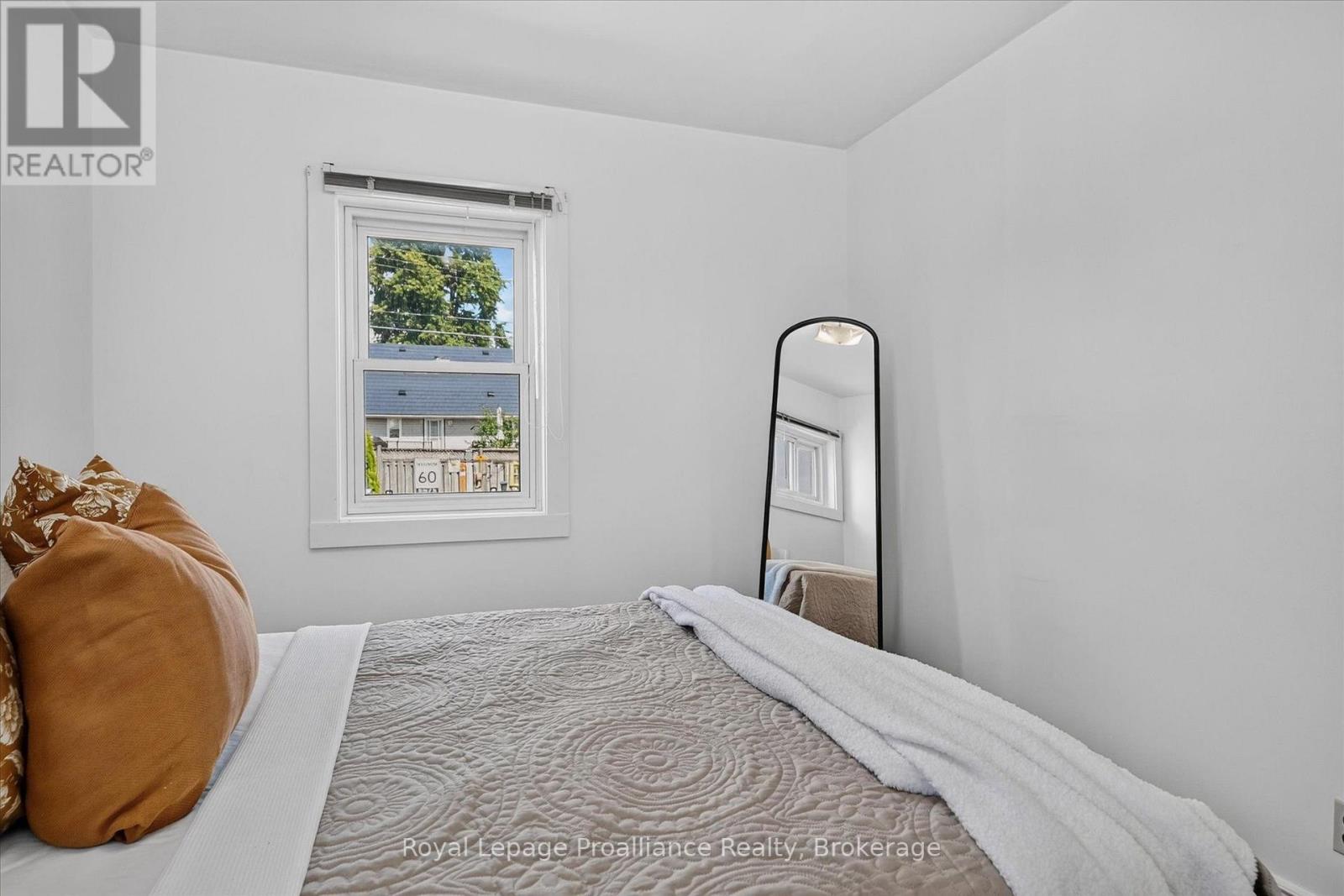 732 Gillespie Avenue, Peterborough, Ontario  K9J 4B7 - Photo 17 - X13718608