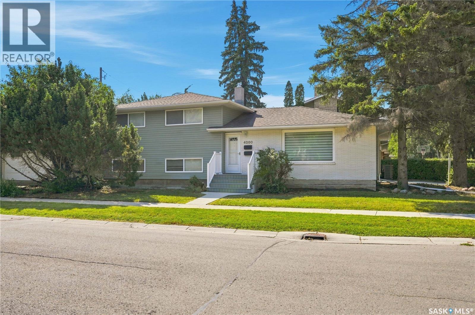 4200 Hillsdale Street, Regina, Saskatchewan  S4S 3Z2 - Photo 1 - SK046775