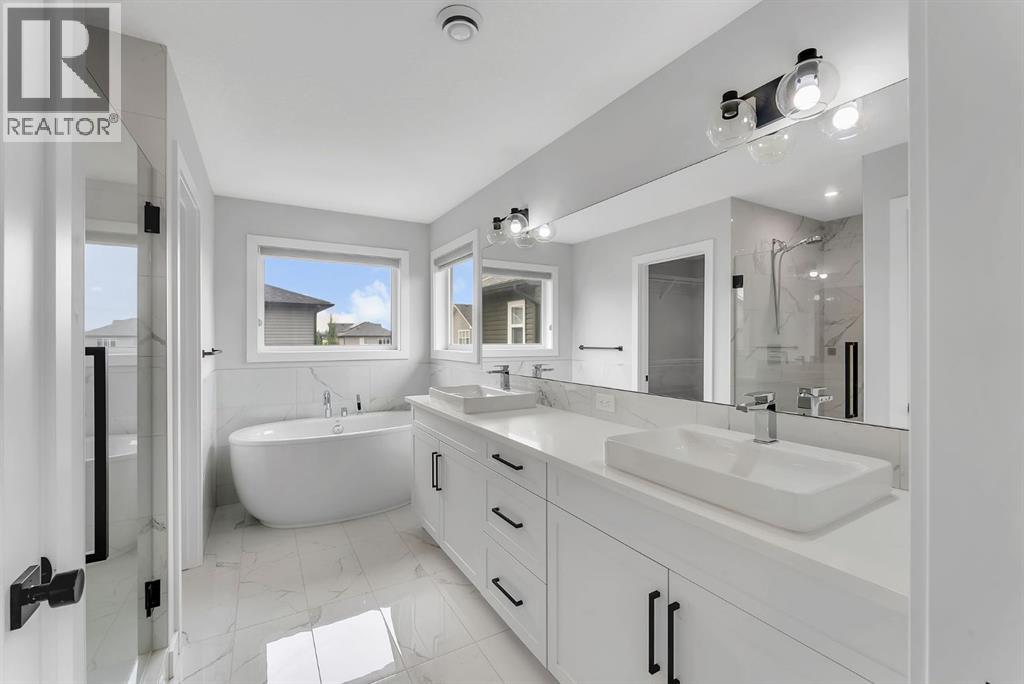 45 Carringsby Landing NW, Calgary, Alberta  T3P 1L9 - Photo 28 - A2330056