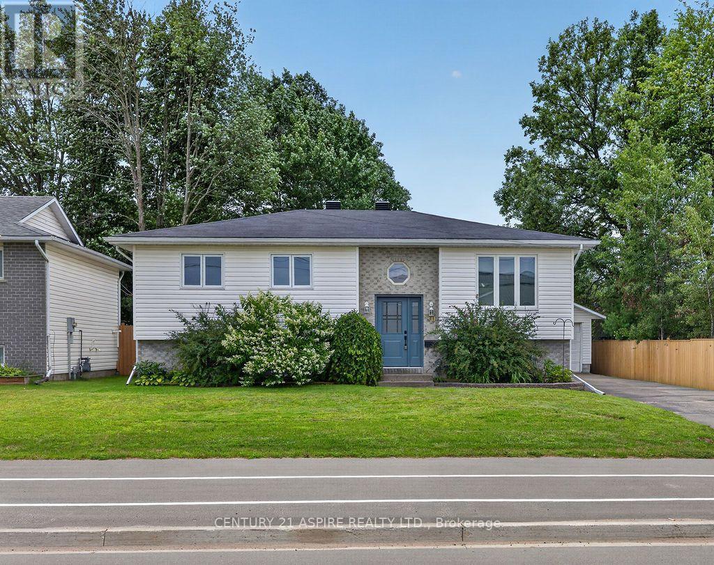 50 PORTAGE ROAD, Petawawa, Ontario