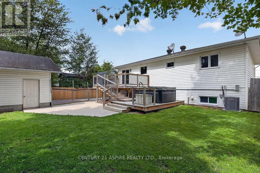 50 Portage Road, Petawawa, Ontario  K8H 3M8 - Photo 6 - X13718460